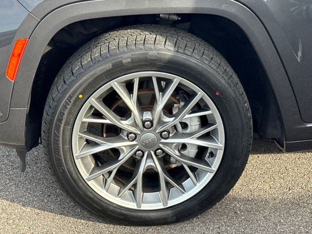 2022 Jeep Grand Cherokee Summit