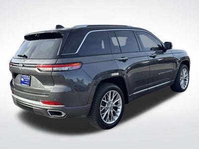 2022 Jeep Grand Cherokee Summit