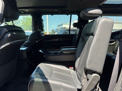 2023 Jeep Grand Wagoneer Series II