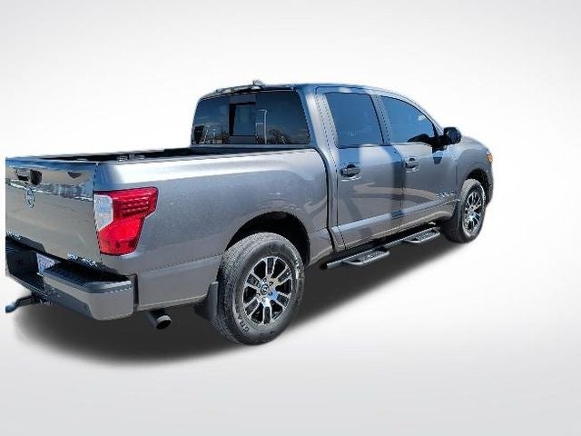 2023 Nissan Titan SV