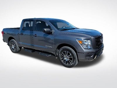 2023 Nissan Titan SV
