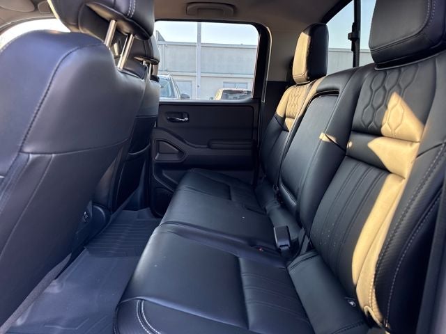 2024 Nissan Frontier SL