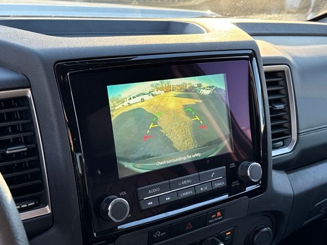 2024 Nissan Frontier SL