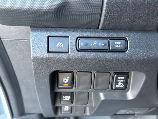 2024 Nissan Frontier SL