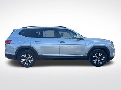 2024 Volkswagen Atlas 2.0T SE