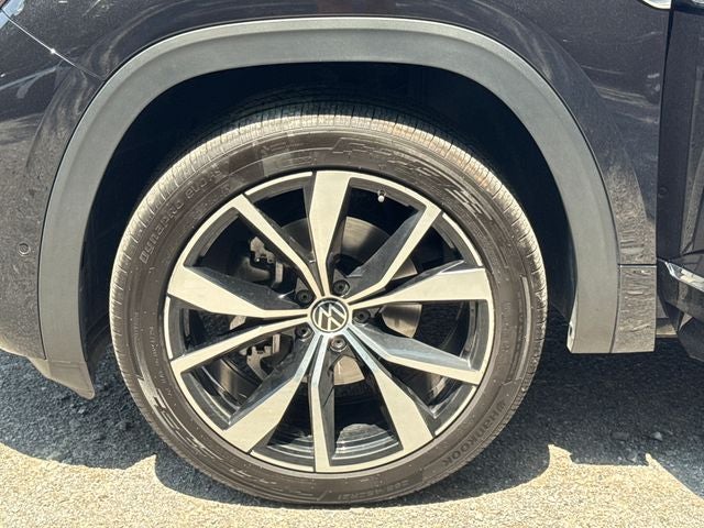 2024 Volkswagen Atlas Cross Sport 2.0T SEL Premium R-Line