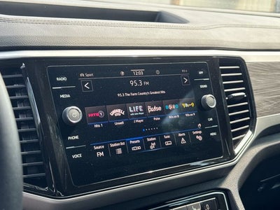 2022 Volkswagen Atlas Cross Sport 3.6L V6 SE w/Technology