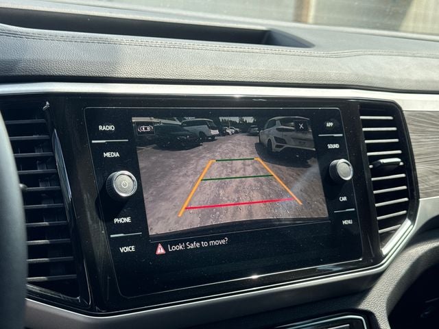 2022 Volkswagen Atlas Cross Sport 3.6L V6 SE w/Technology