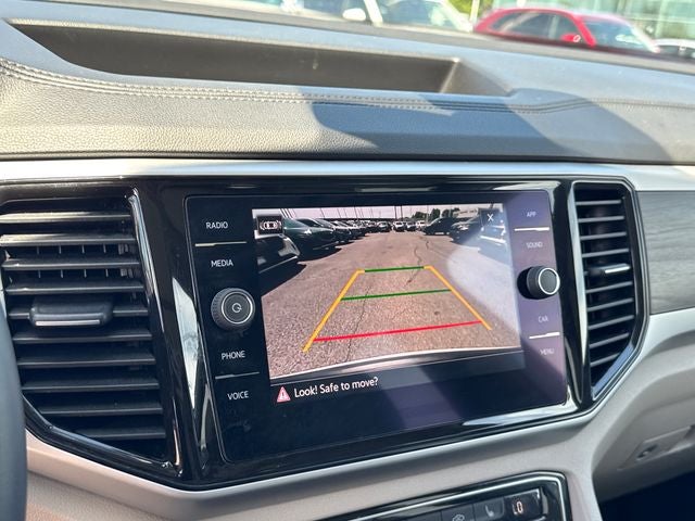 2022 Volkswagen Atlas 3.6L V6 SE w/Technology