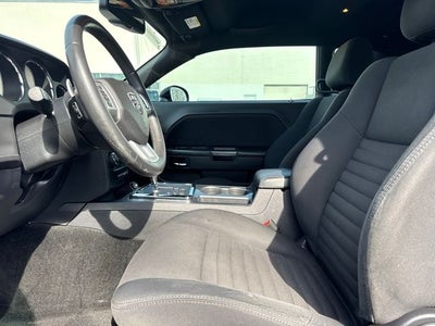 2013 Dodge Challenger SXT