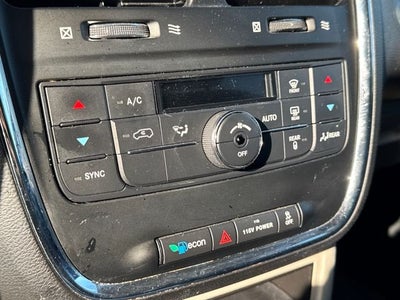 2016 Chrysler Town & Country Touring