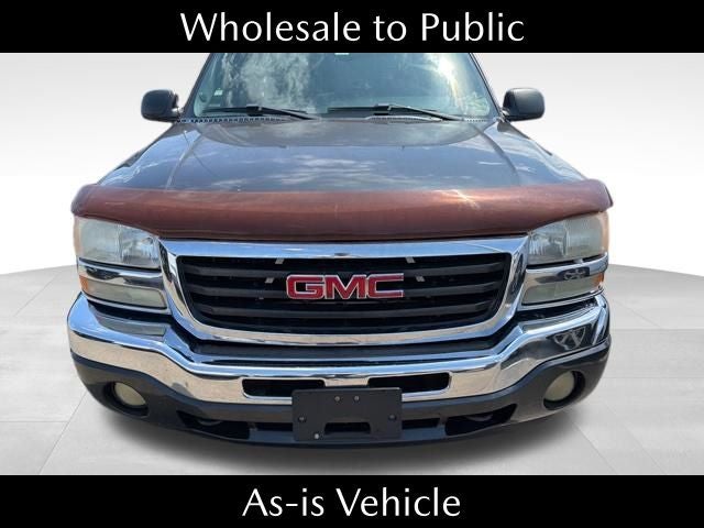 2005 GMC Sierra 4WD Crew Cab 6 1/2-ft SLE's photo
