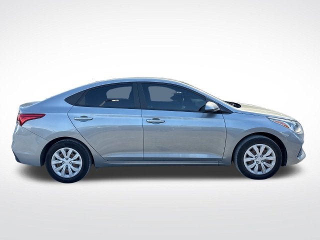 2022 Hyundai ACCENT SE