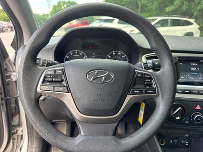 2022 Hyundai ACCENT SE