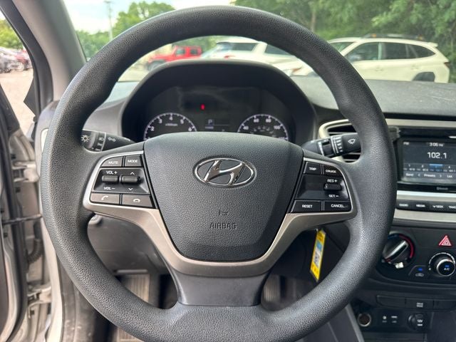 2022 Hyundai ACCENT SE