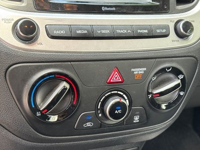 2022 Hyundai ACCENT SE