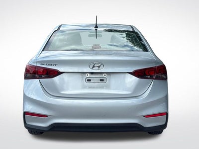 2022 Hyundai ACCENT SE