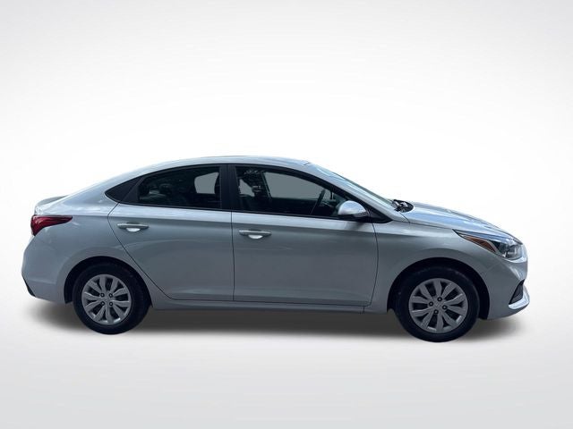 2022 Hyundai ACCENT SE