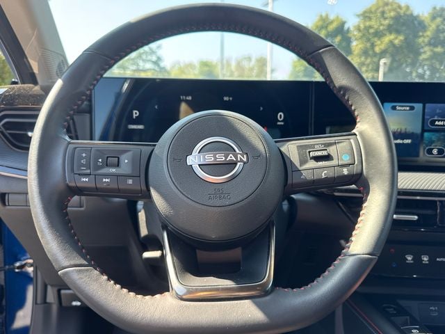 2025 Nissan Kicks SR
