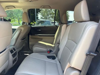 2022 Honda Pilot Touring 7 Passenger