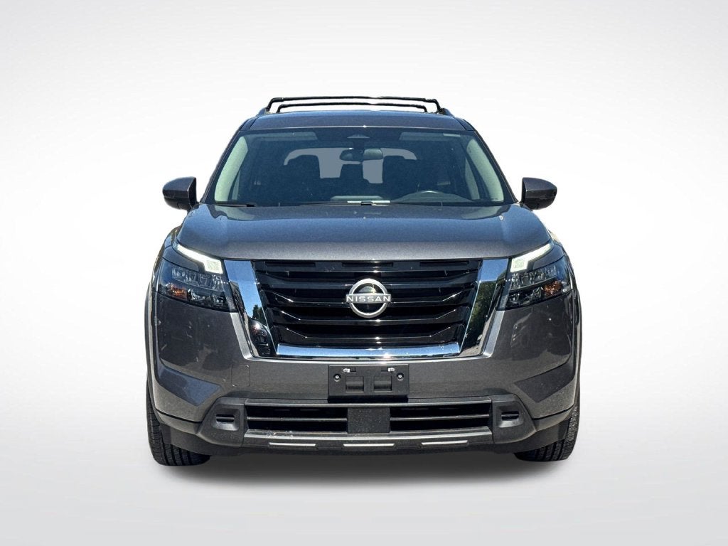 2023 Nissan Pathfinder SV