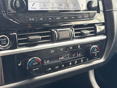 2022 Nissan Pathfinder SL