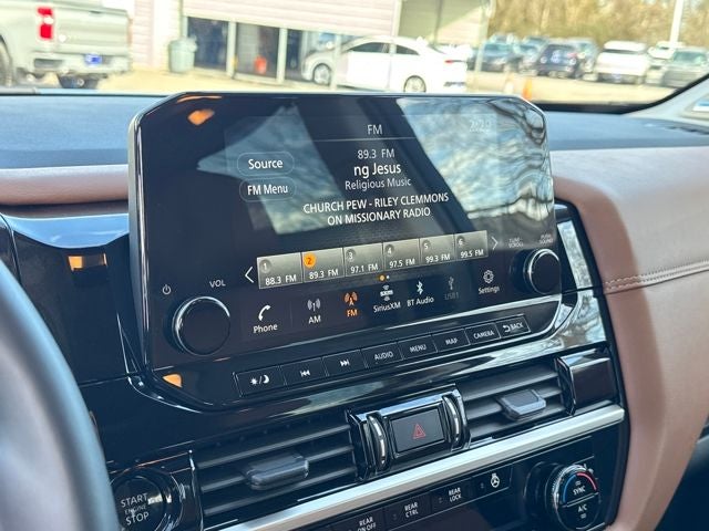 2025 Nissan Pathfinder Platinum