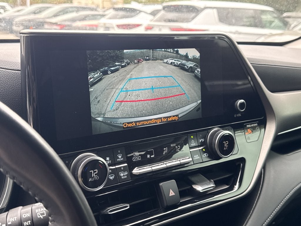 2025 Toyota Highlander XLE