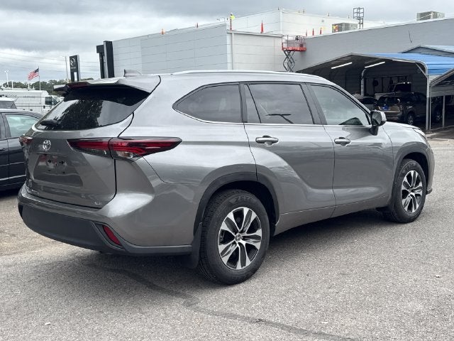2025 Toyota Highlander XLE