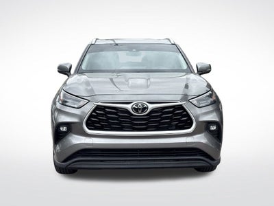 2025 Toyota Highlander XLE