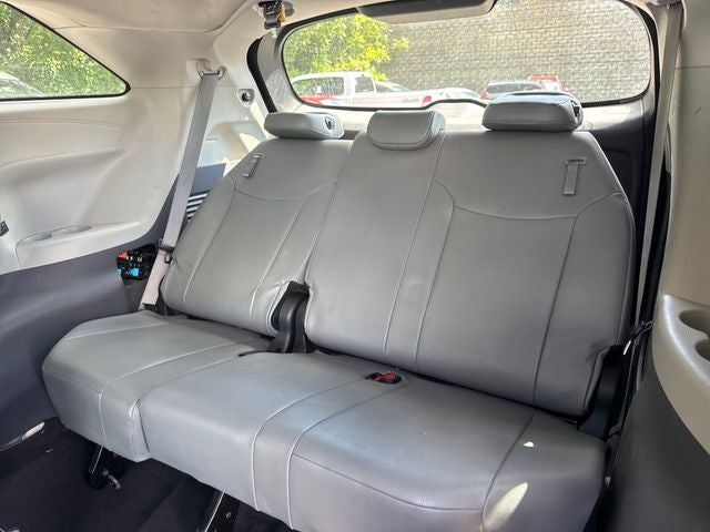 2023 Toyota Sienna XLE 8 Passenger