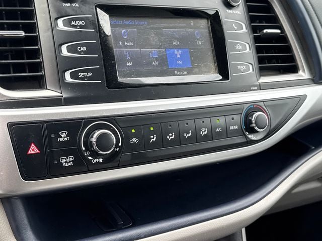 2015 Toyota Highlander LE V6