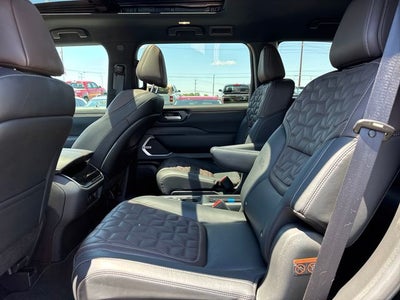 2025 Nissan Armada Platinum
