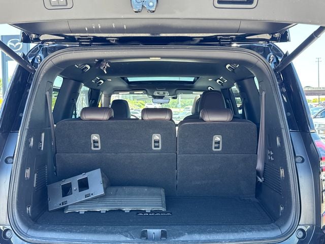 2025 Nissan Armada Platinum