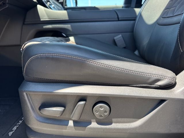 2025 Nissan Armada Platinum