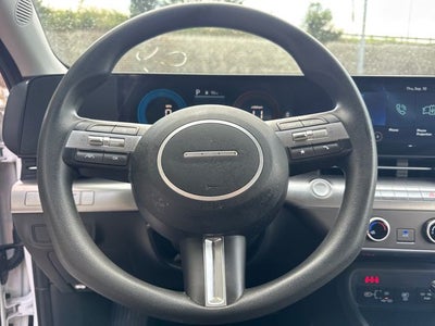 2025 Hyundai KONA SE