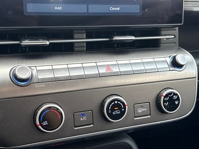 2025 Hyundai KONA SE