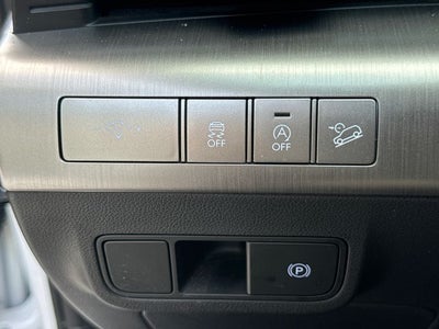 2025 Hyundai KONA SE