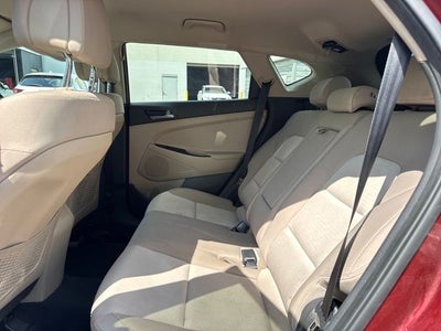 2017 Hyundai TUCSON SE