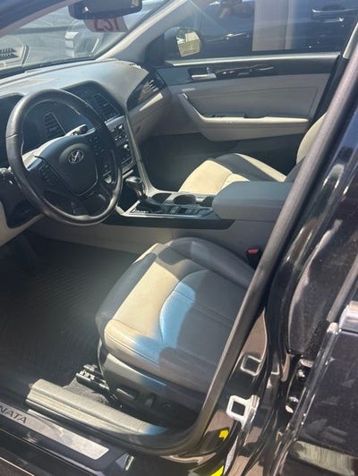 2017 Hyundai SONATA HYBRID Limited