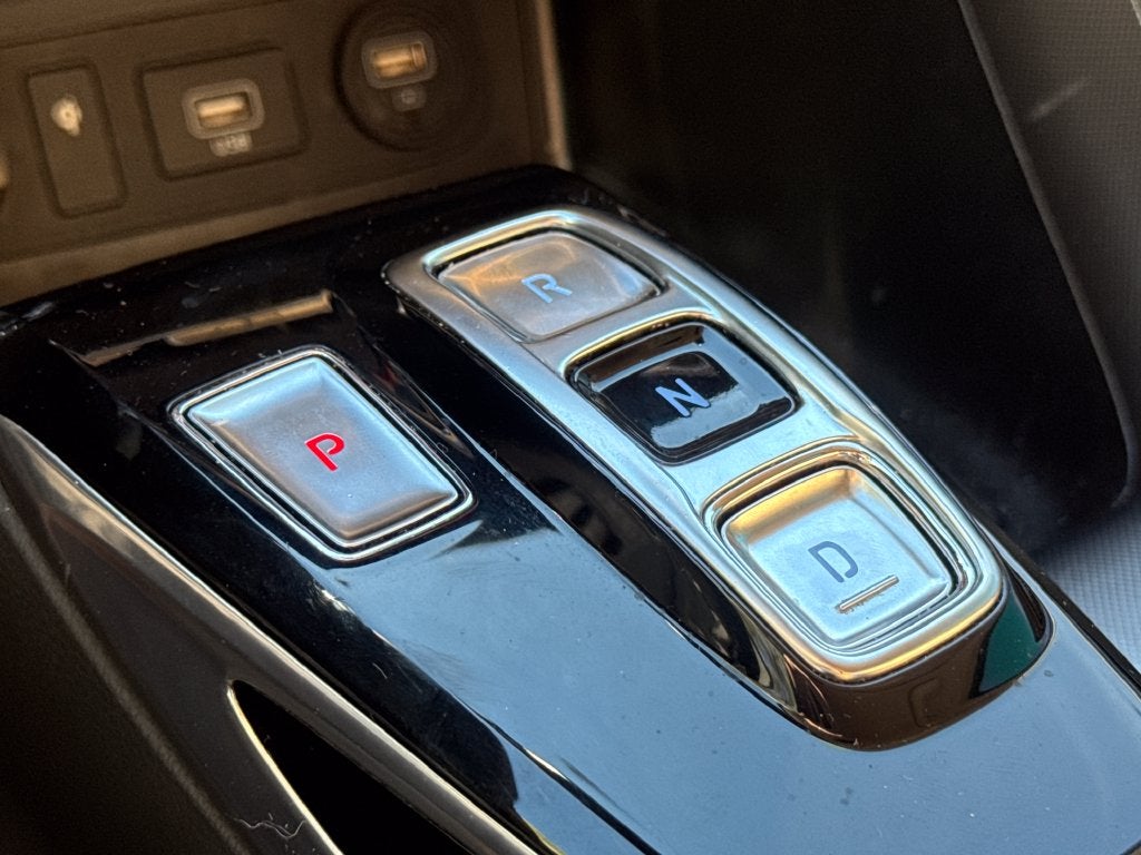 2022 Hyundai SONATA HYBRID Limited