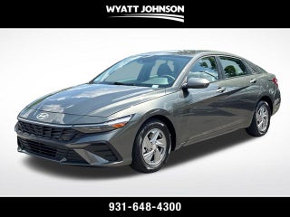 2025 Hyundai ELANTRA SE