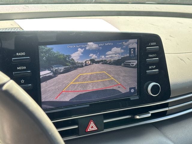 2022 Hyundai ELANTRA SEL