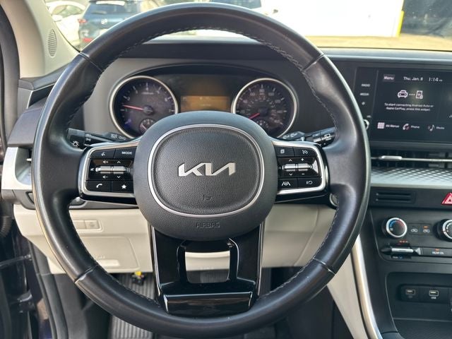 2023 Kia Carnival LX