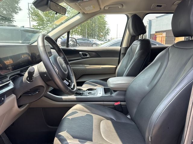 2025 Kia Carnival LXS