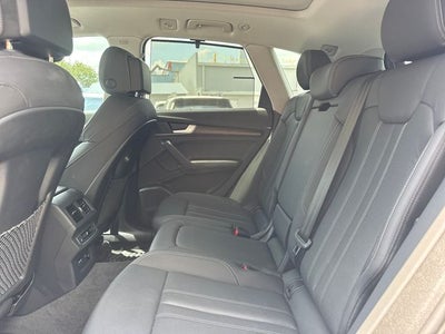 2023 Audi Q5 45 S line Prestige quattro