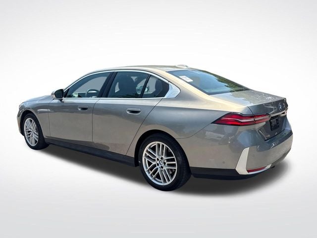 2024 BMW 5 Series 530i