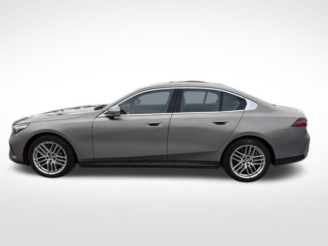 2024 BMW 5 Series 530i