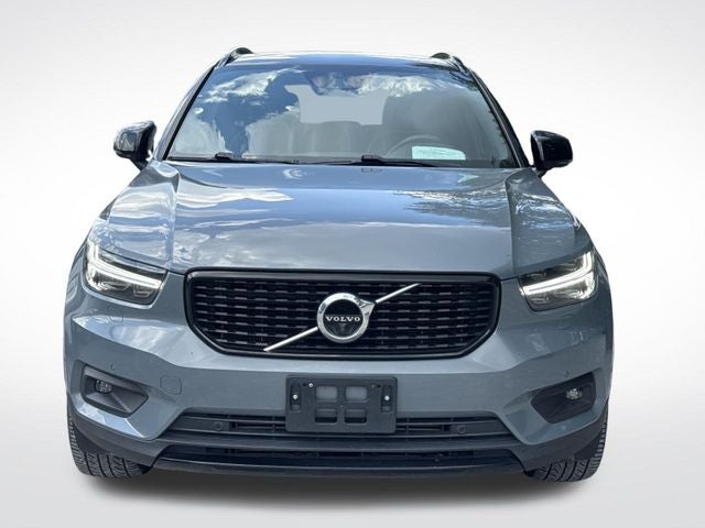 2020 Volvo XC40 R-Design