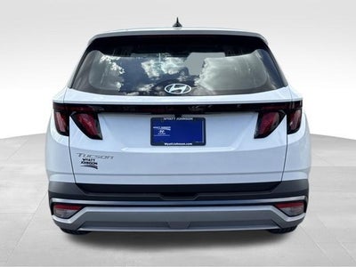 2026 Hyundai TUCSON SE